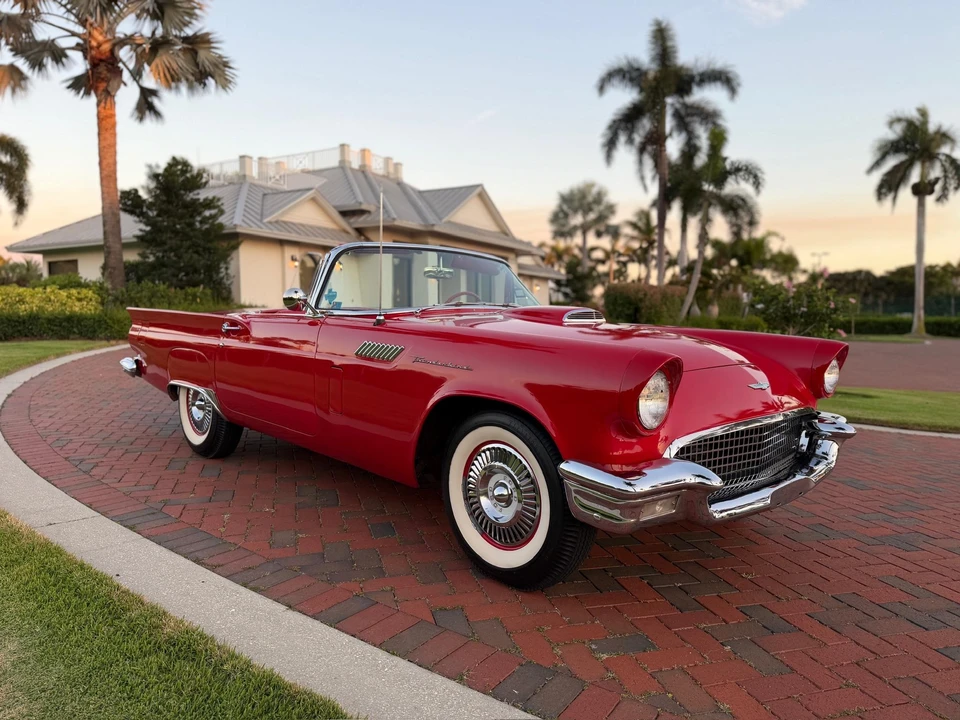 1957 Ford Thunderbird 1st Gen - Image 10 of 31