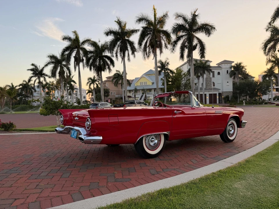 1957 Ford Thunderbird 1st Gen - Image 14 of 31