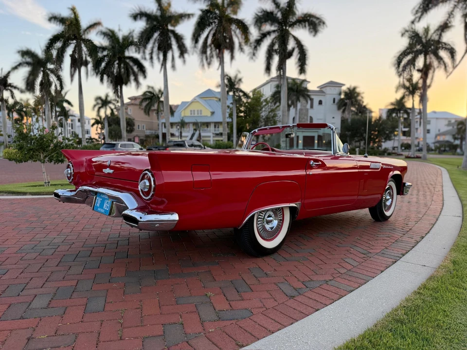 1957 Ford Thunderbird 1st Gen - Image 15 of 31