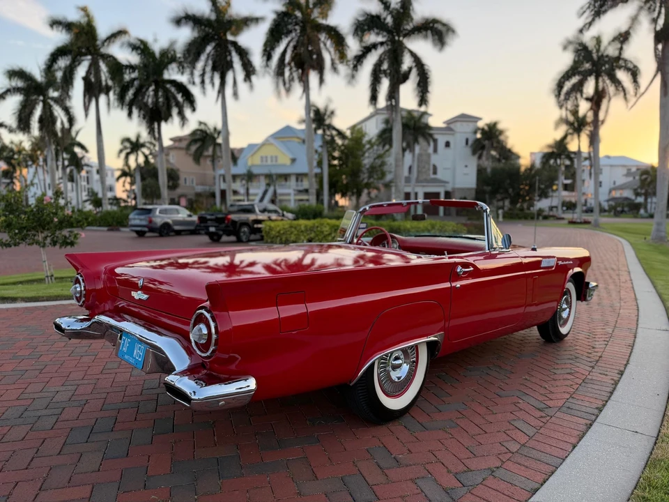 1957 Ford Thunderbird 1st Gen - Image 16 of 31