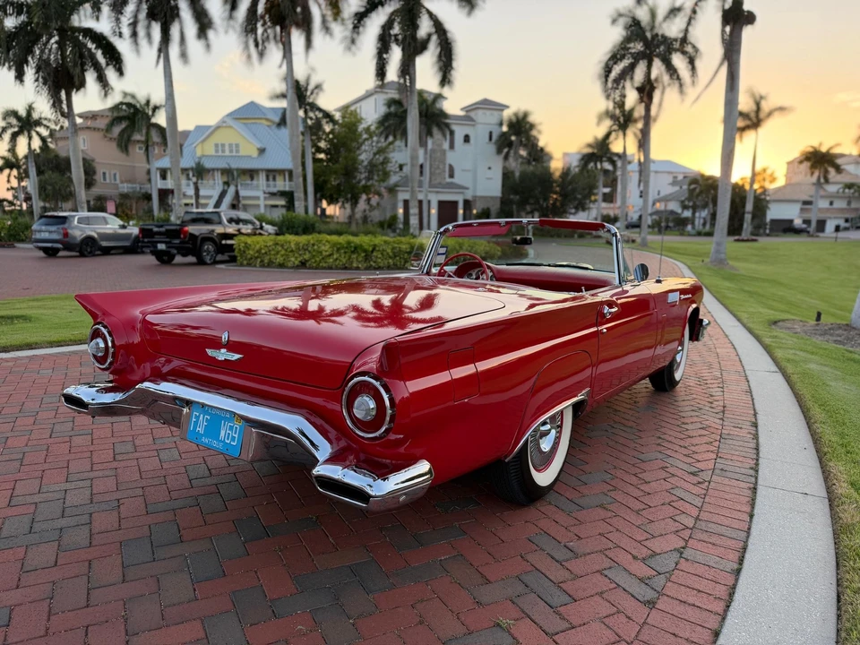 1957 Ford Thunderbird 1st Gen - Image 17 of 31