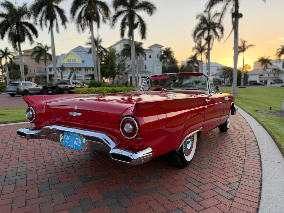 1957 Ford Thunderbird 1st Gen - Image 18 of 31