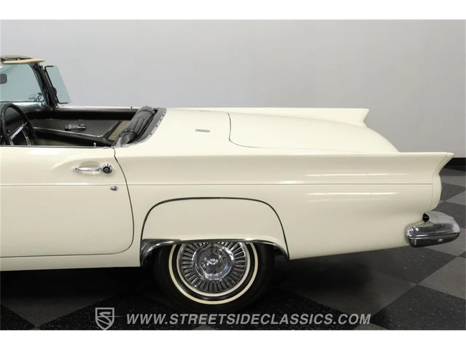 1957 Ford Thunderbird 1st Gen - Image 23 of 31