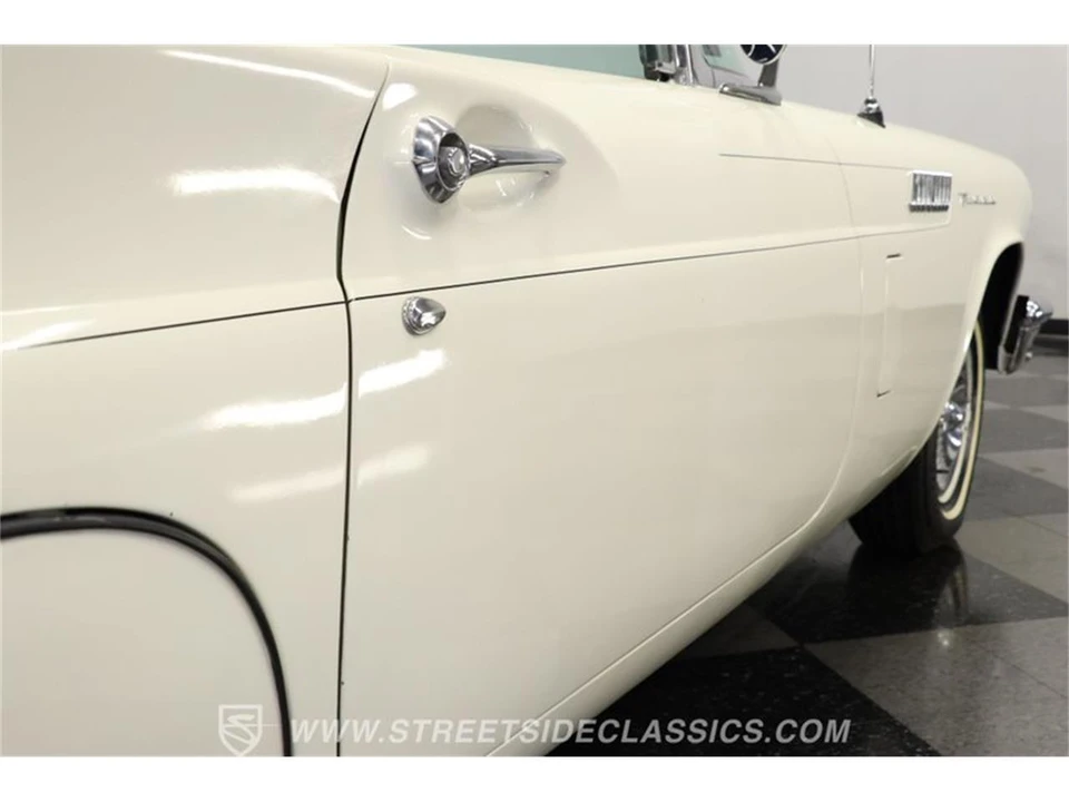 1957 Ford Thunderbird 1st Gen - Image 26 of 31