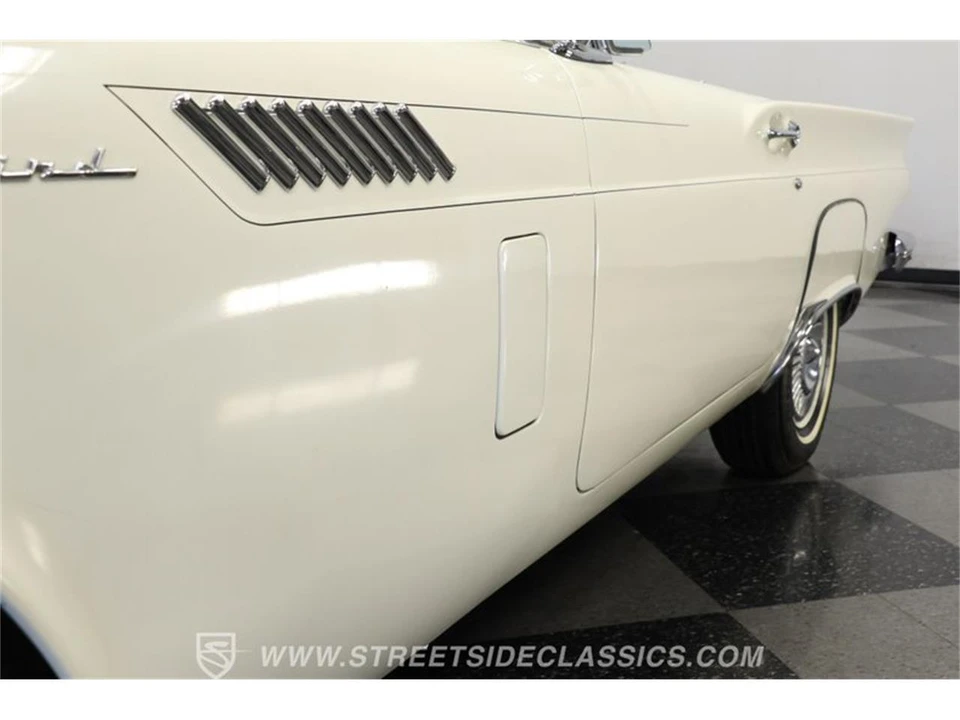 1957 Ford Thunderbird 1st Gen - Image 21 of 31