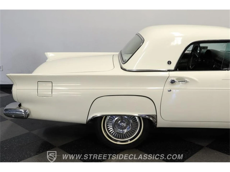 1957 Ford Thunderbird 1st Gen - Image 27 of 31