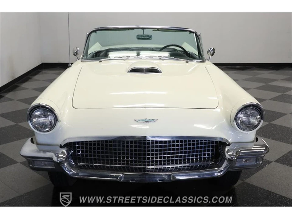 1957 Ford Thunderbird 1st Gen - Image 16 of 31