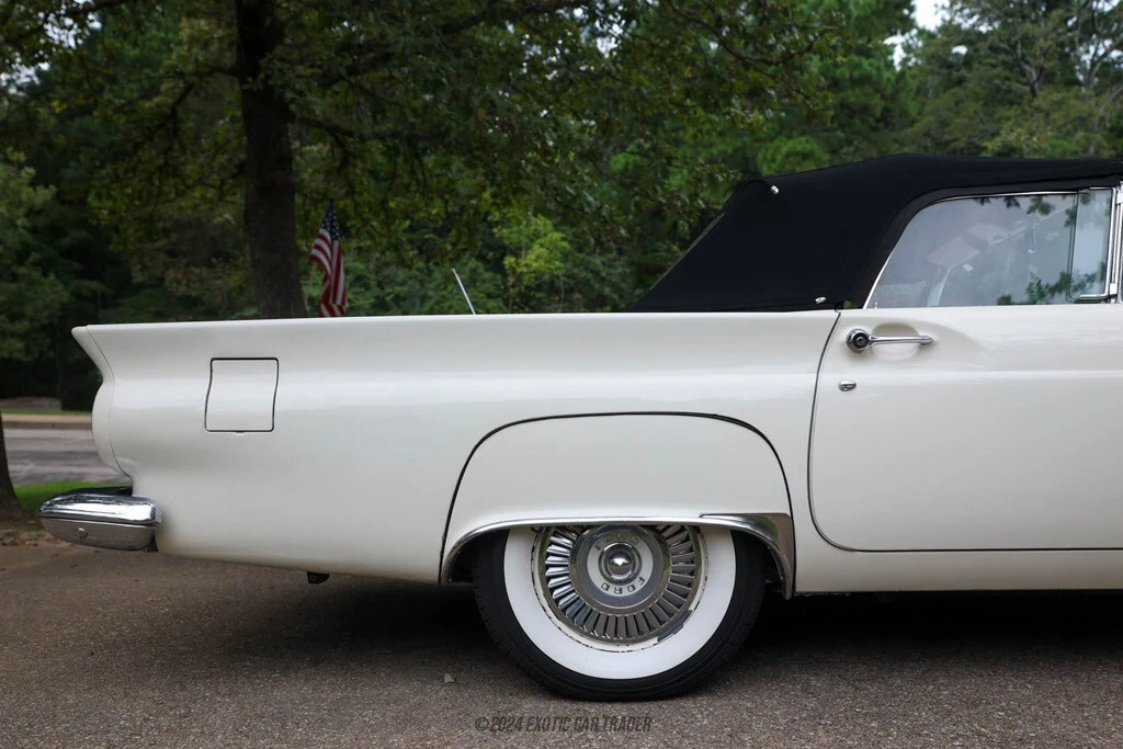 1957 Ford Thunderbird 1st Gen - Image 10 of 12