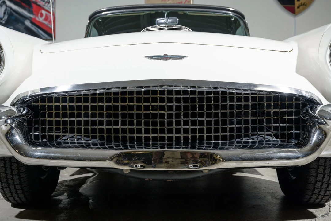 1957 Ford Thunderbird 1st Gen - Image 26 of 31
