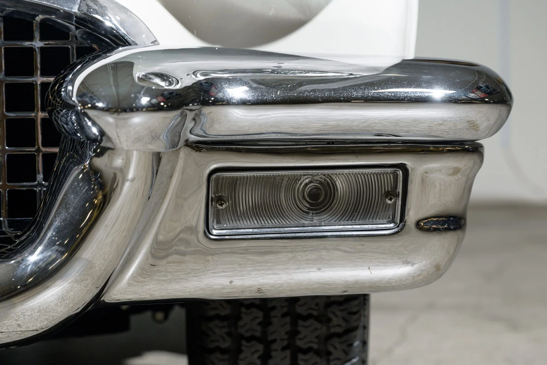 1957 Ford Thunderbird 1st Gen - Image 27 of 31