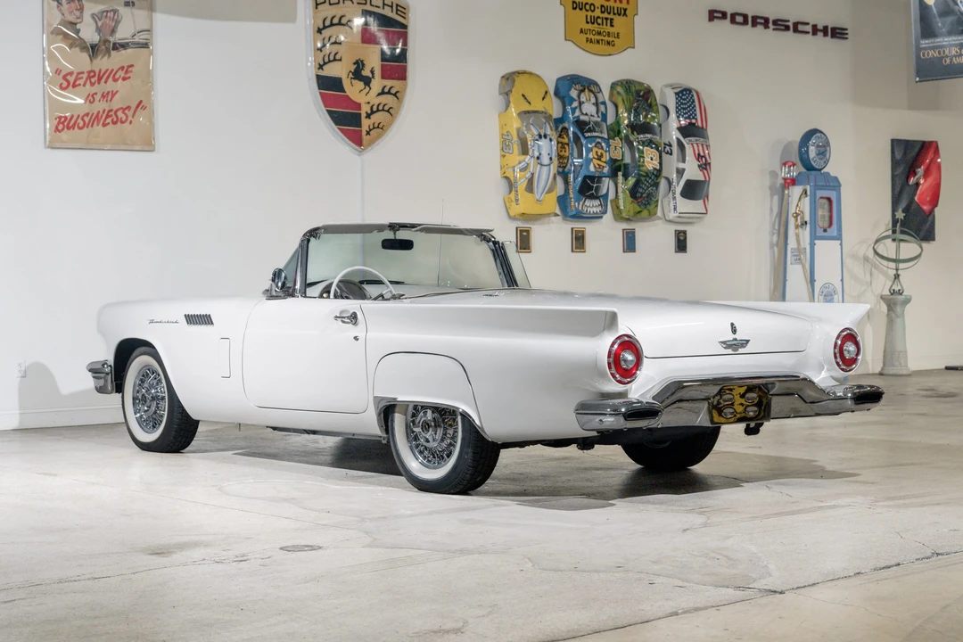 1957 Ford Thunderbird 1st Gen - Image 19 of 31