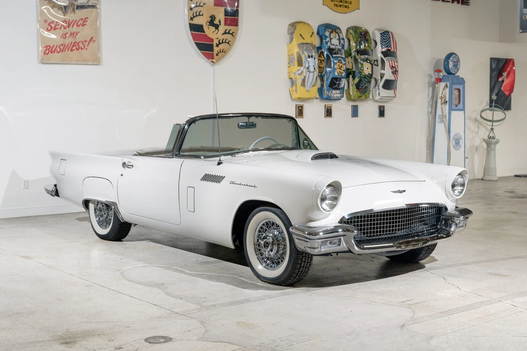 1957 Ford Thunderbird 1st Gen - Image 9 of 31