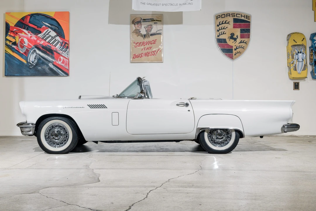 1957 Ford Thunderbird 1st Gen - Image 20 of 31