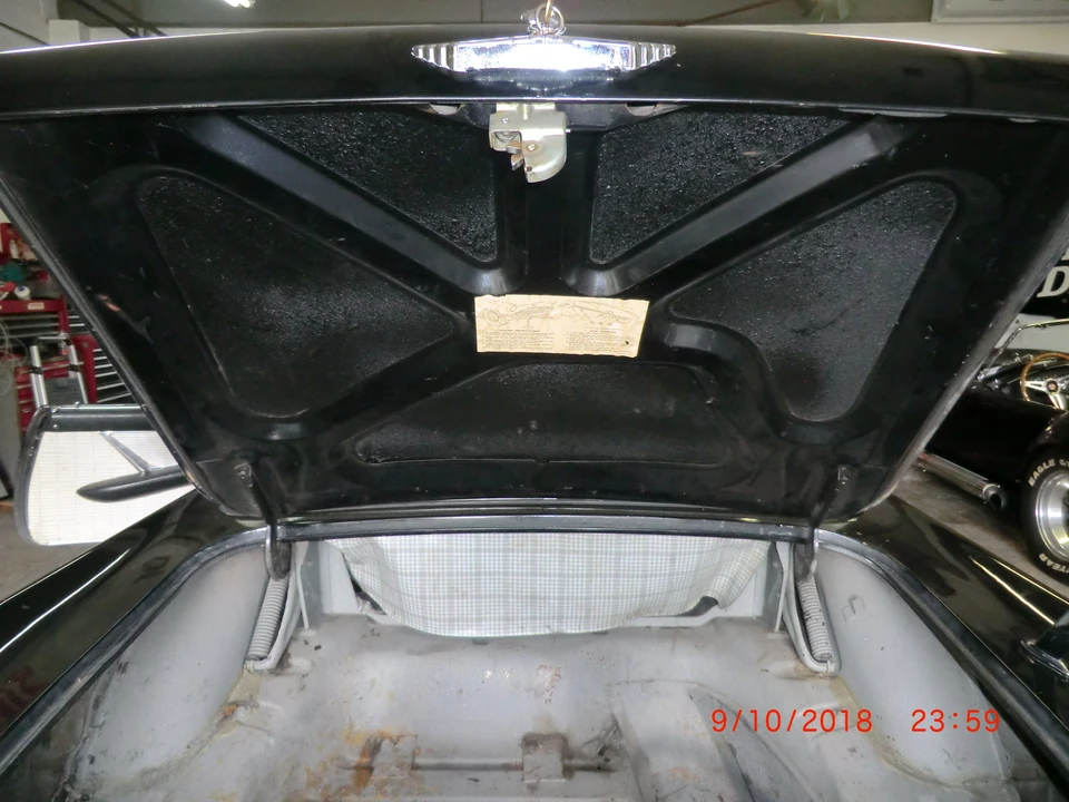 1957 Ford Thunderbird 1st Gen - Image 25 of 31