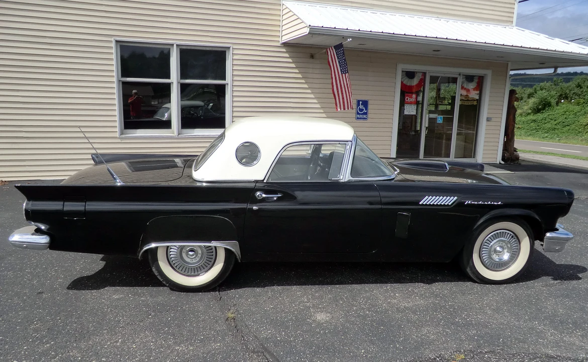 1957 Ford Thunderbird 1st Gen - Image 7 of 31