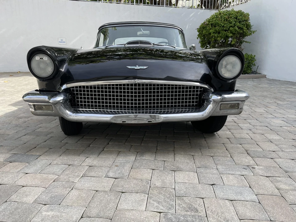 1957 Ford Thunderbird 1st Gen - Image 20 of 31