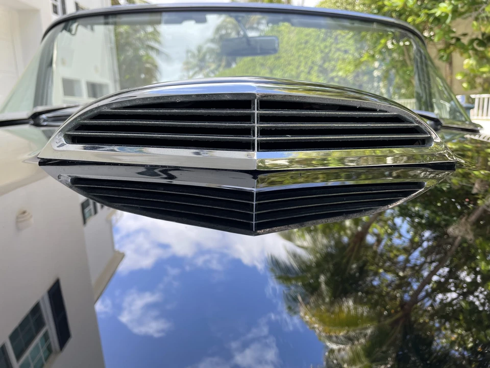 1957 Ford Thunderbird 1st Gen - Image 26 of 31