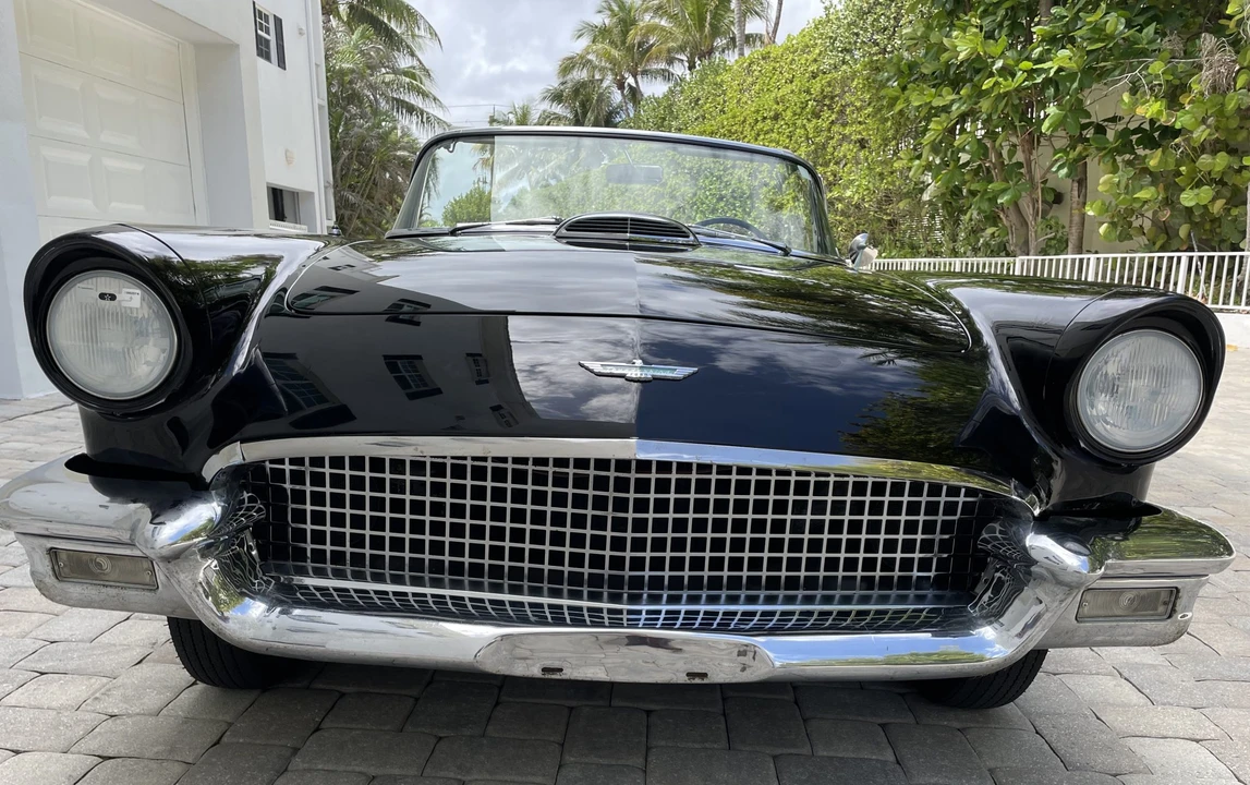 1957 Ford Thunderbird 1st Gen - Image 23 of 31