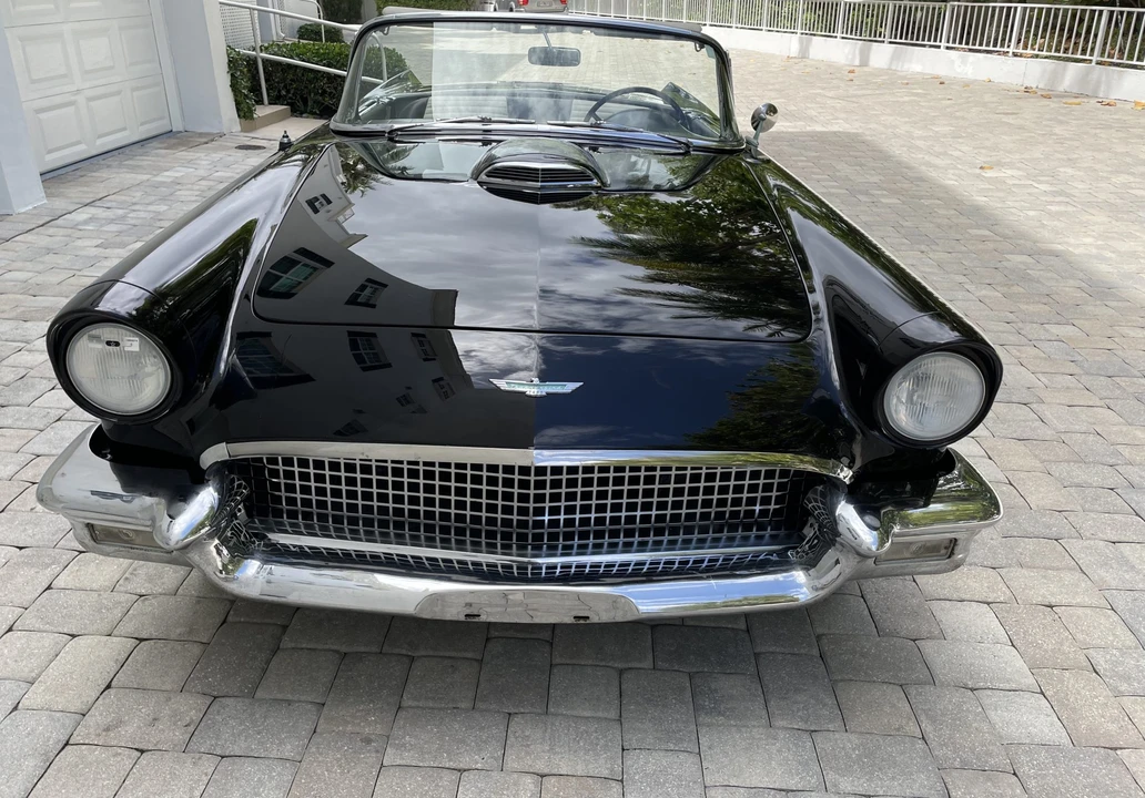 1957 Ford Thunderbird 1st Gen - Image 22 of 31