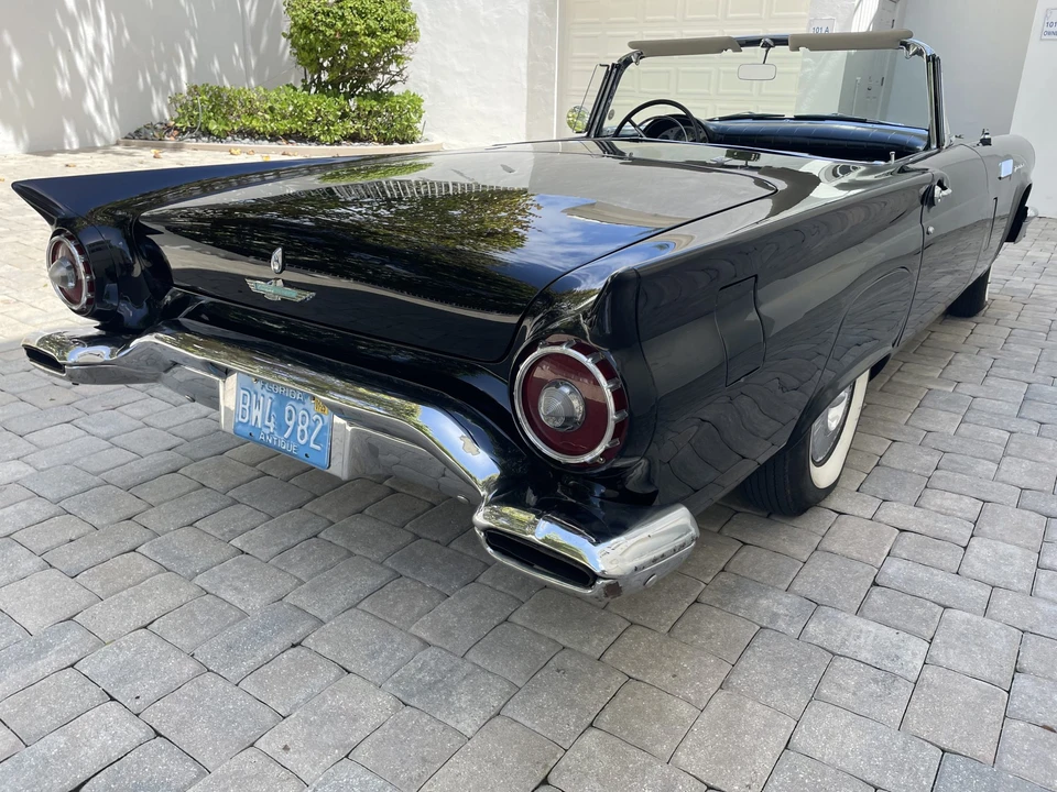 1957 Ford Thunderbird 1st Gen - Image 13 of 31