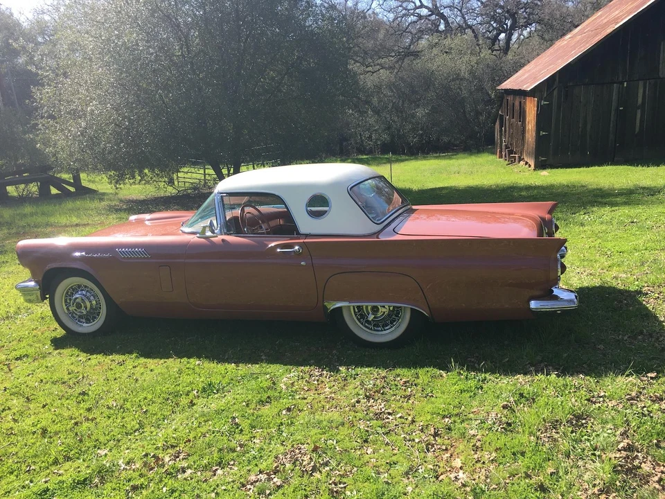 1957 Ford Thunderbird 1st Gen - Image 10 of 31