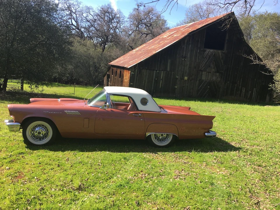 1957 Ford Thunderbird 1st Gen - Image 9 of 31