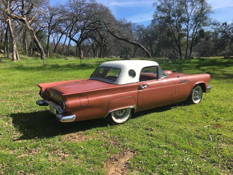 1957 Ford Thunderbird 1st Gen - Image 16 of 31