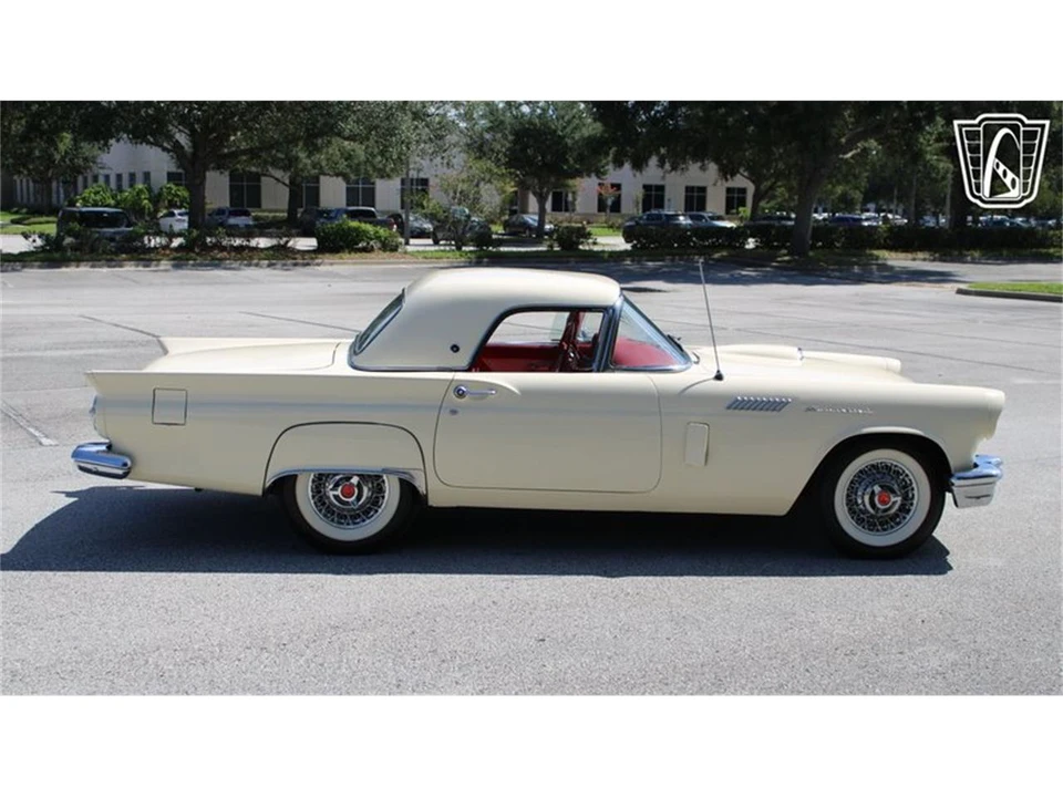 1957 Ford Thunderbird 1st Gen - Image 6 of 31