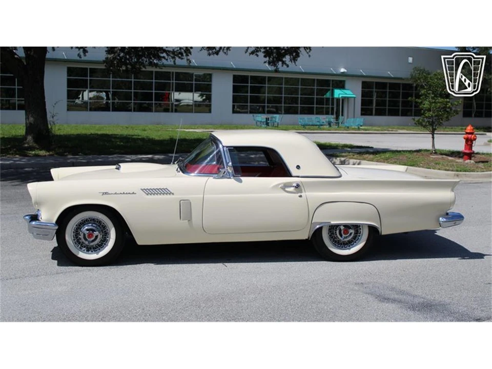 1957 Ford Thunderbird 1st Gen - Image 3 of 31