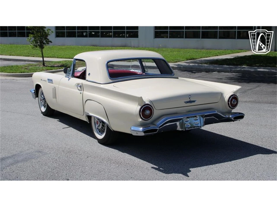 1957 Ford Thunderbird 1st Gen - Image 4 of 31