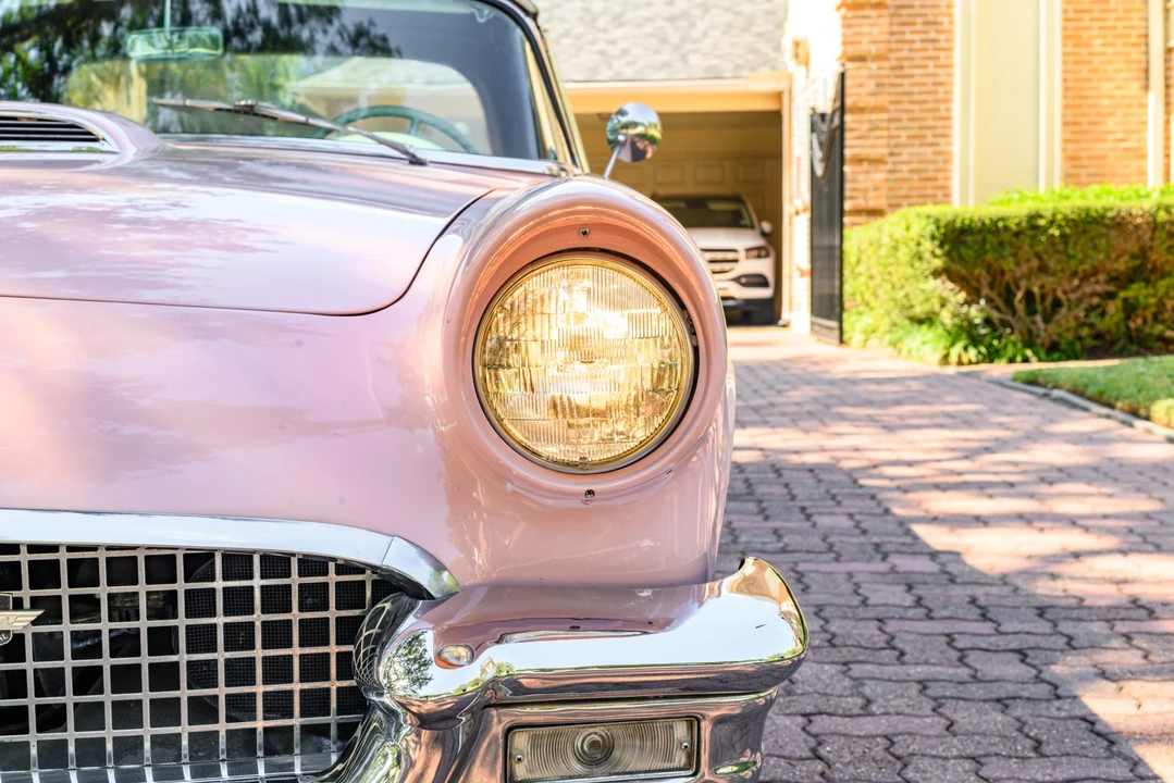 1957 Ford Thunderbird 1st Gen - Image 24 of 31