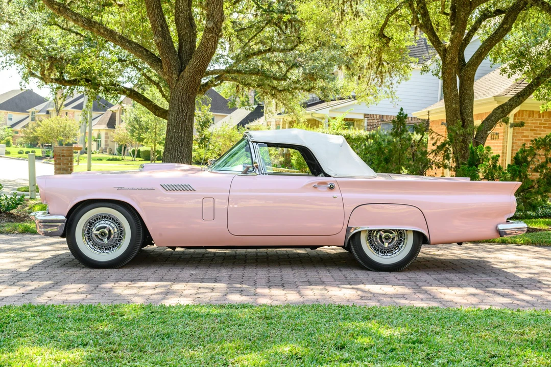1957 Ford Thunderbird 1st Gen - Image 11 of 31