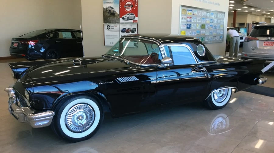 1957 Ford Thunderbird 1st Gen - Image 8 of 8