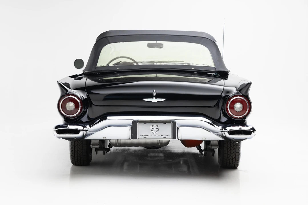 1957 Ford Thunderbird 1st Gen - Image 22 of 31