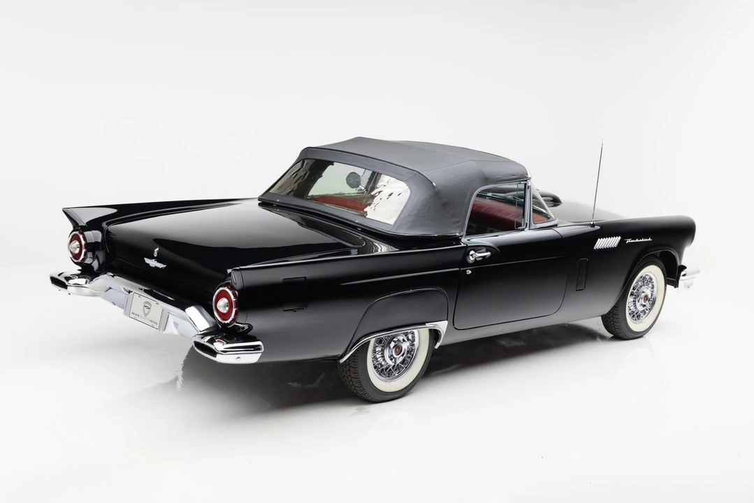 1957 Ford Thunderbird 1st Gen - Image 23 of 31