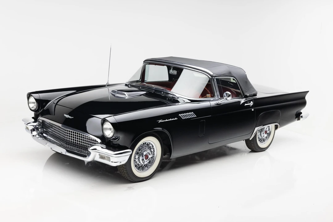 1957 Ford Thunderbird 1st Gen - Image 19 of 31