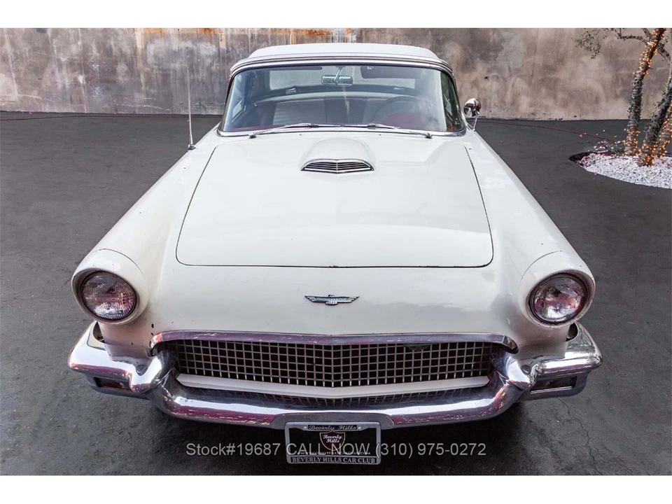 1957 Ford Thunderbird 1st Gen - Image 9 of 31