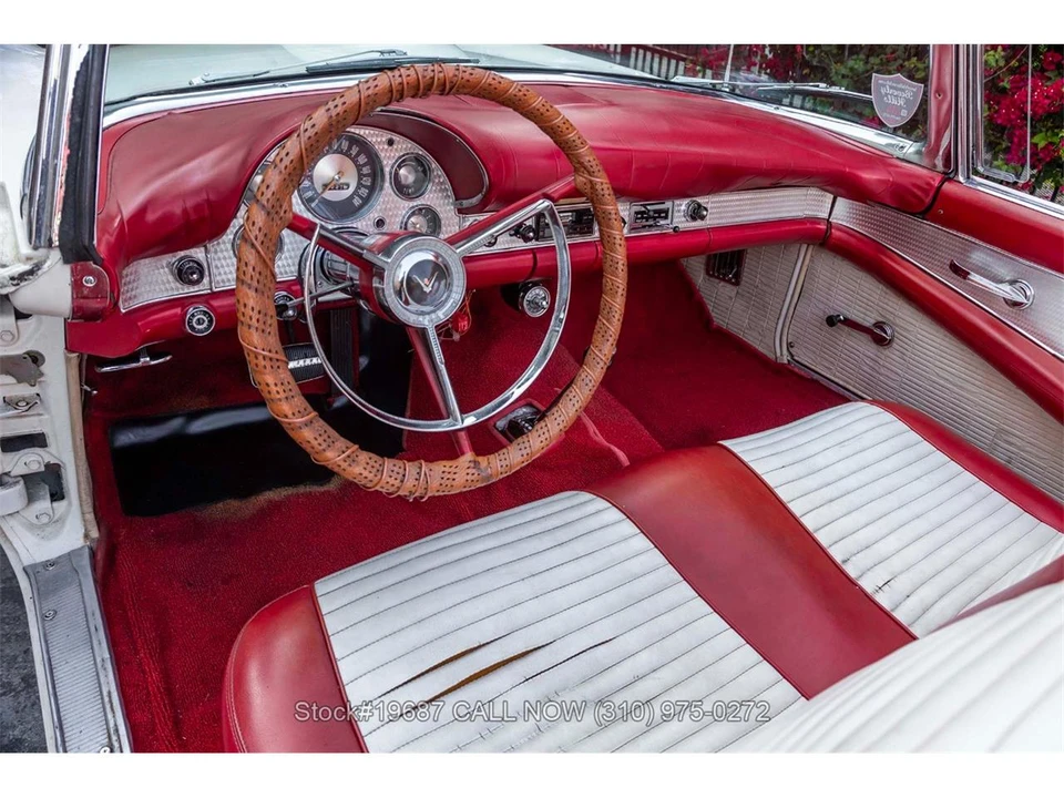 1957 Ford Thunderbird 1st Gen - Image 22 of 31