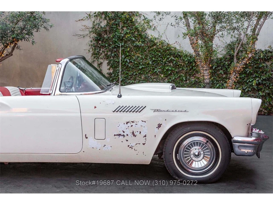 1957 Ford Thunderbird 1st Gen - Image 16 of 31