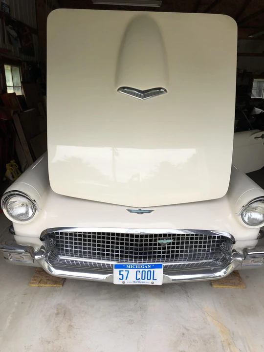 1957 Ford Thunderbird 1st Gen - Image 21 of 31