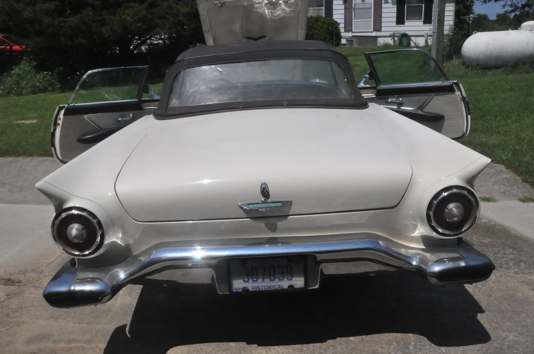 1957 Ford Thunderbird 1st Gen - Image 13 of 31