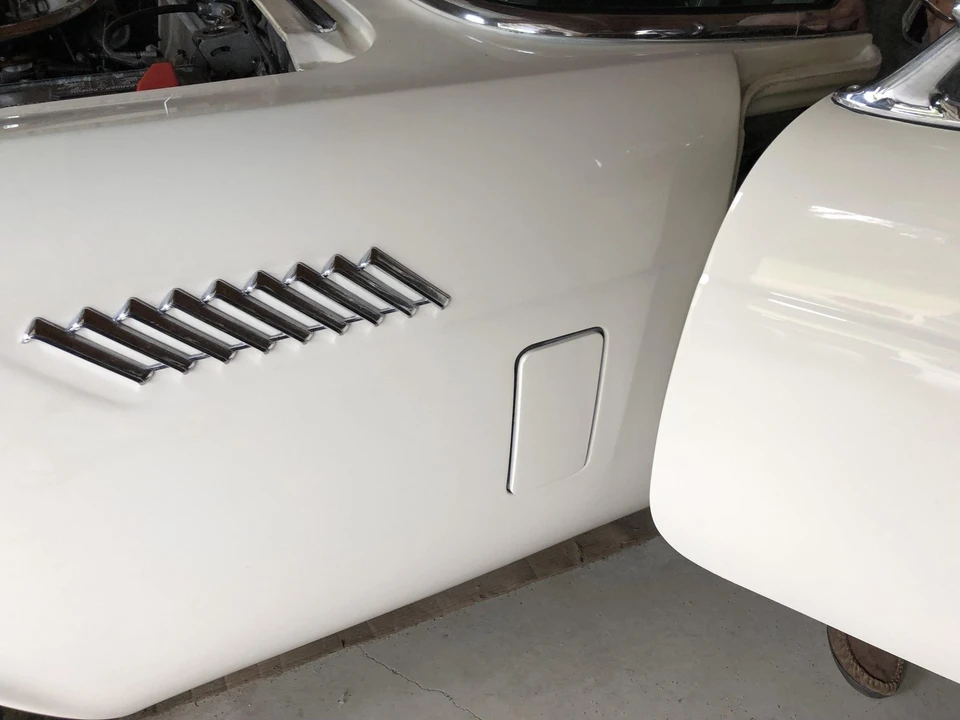 1957 Ford Thunderbird 1st Gen - Image 26 of 31