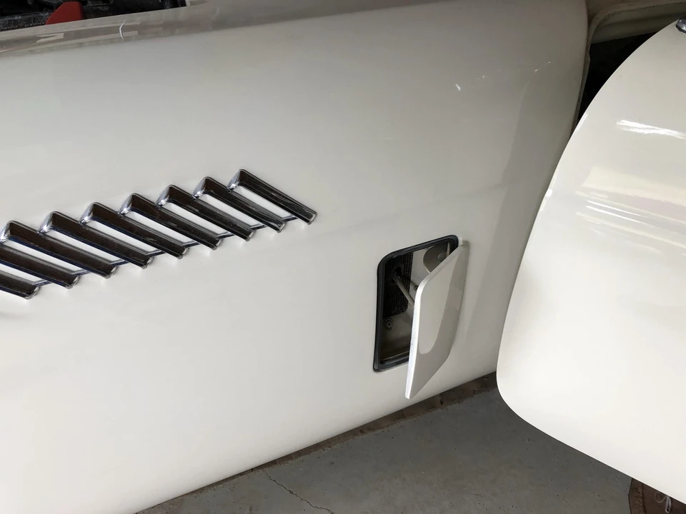 1957 Ford Thunderbird 1st Gen - Image 27 of 31