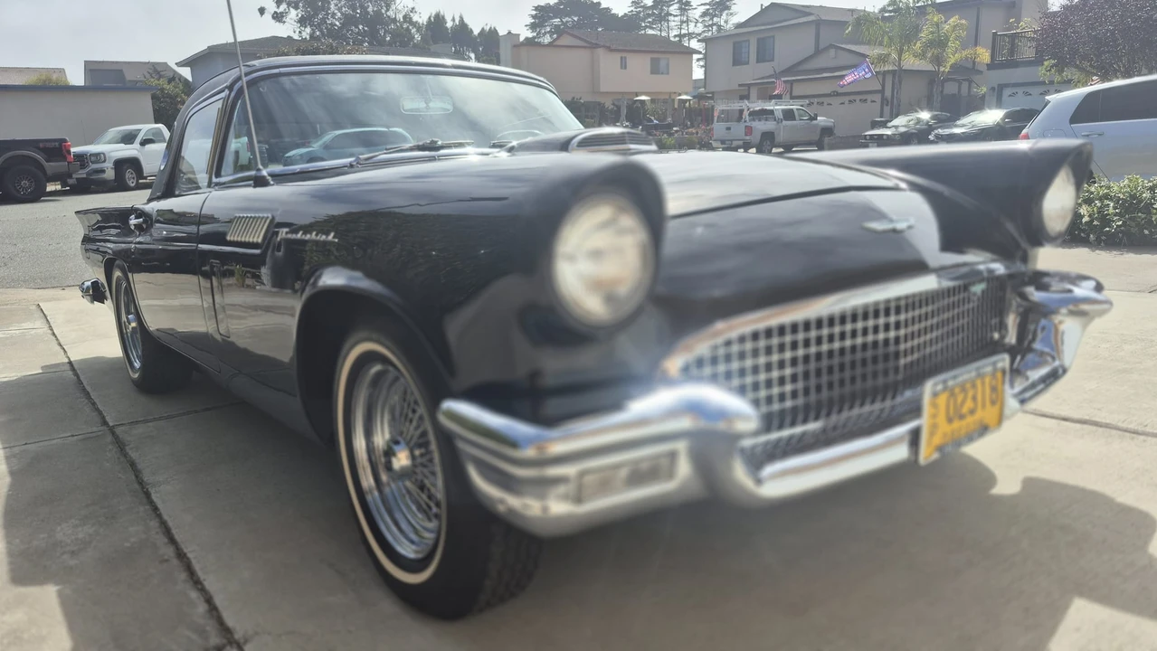 1957 Ford Thunderbird 1st Gen - Image 5 of 31