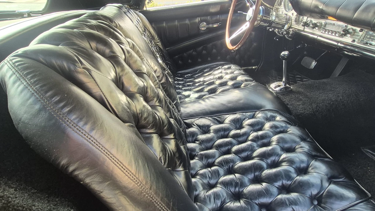 1957 Ford Thunderbird 1st Gen - Image 27 of 31