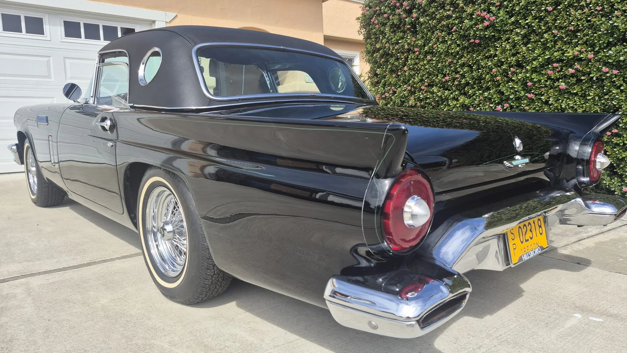1957 Ford Thunderbird 1st Gen - Image 11 of 31