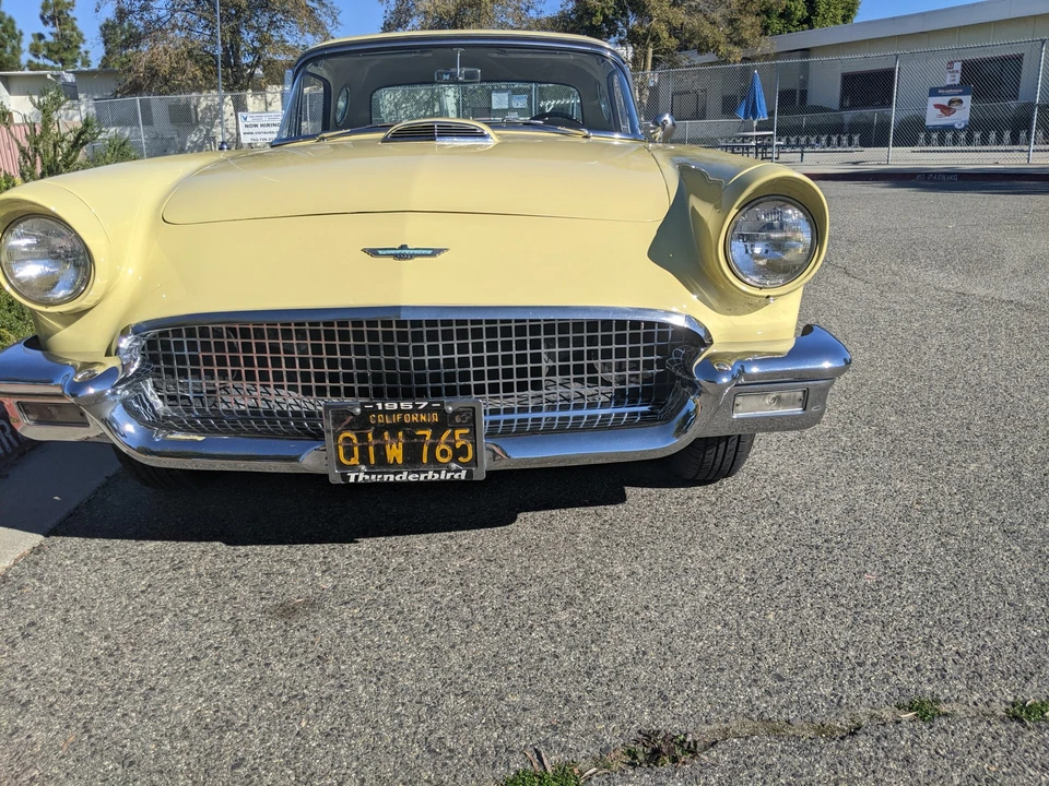 1957 Ford Thunderbird 1st Gen - Image 9 of 31