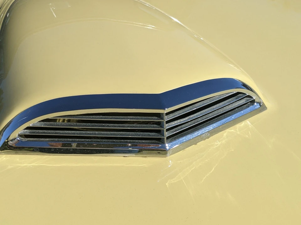 1957 Ford Thunderbird 1st Gen - Image 15 of 31