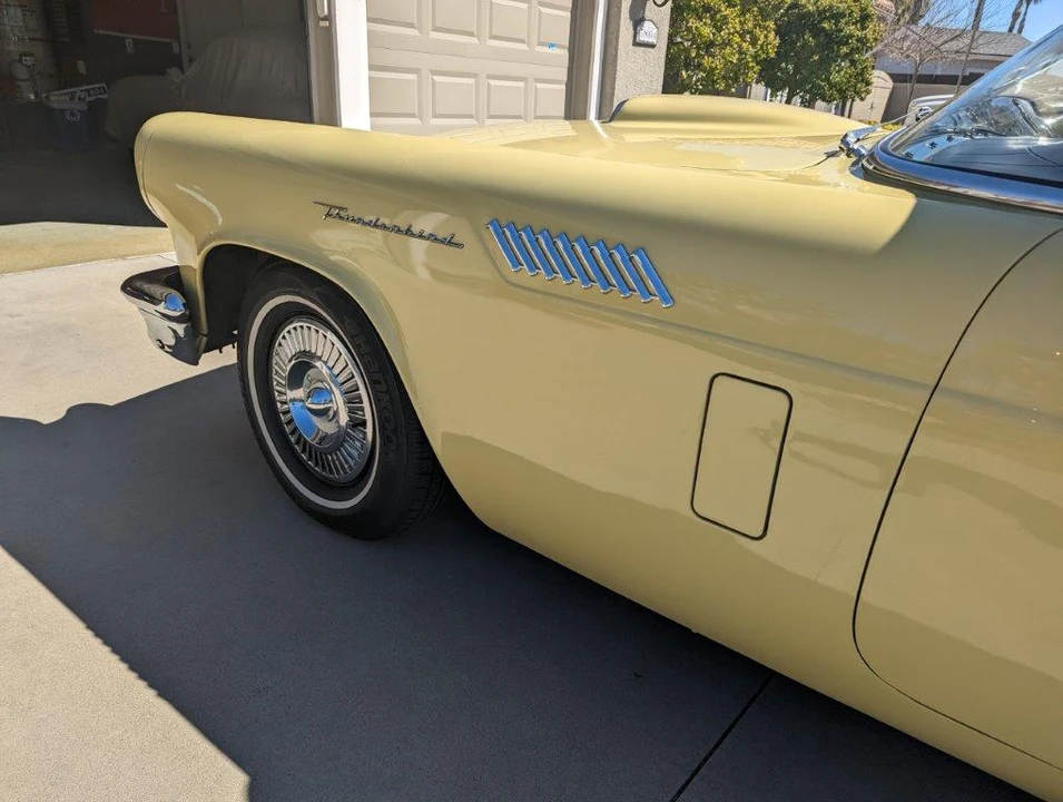 1957 Ford Thunderbird 1st Gen - Image 17 of 31