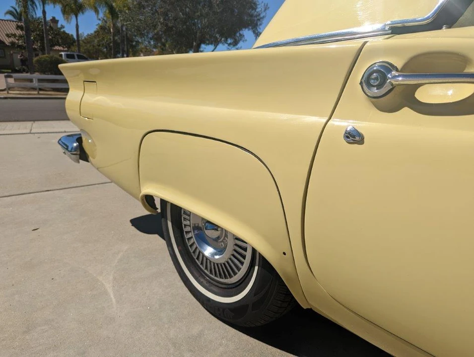 1957 Ford Thunderbird 1st Gen - Image 24 of 31
